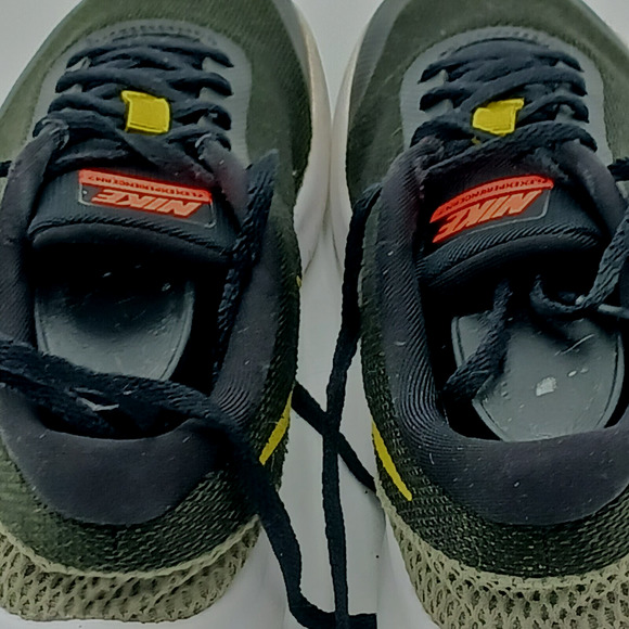 Nike Men’s Flex Experience‎ RN 7 Black Gold Athletic Running Shoes Size 8 - Picture 4 of 16